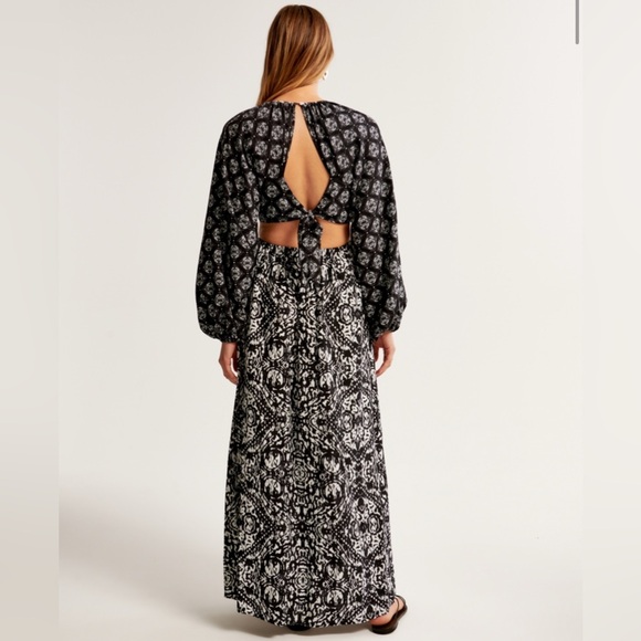Abercrombie and Fitch  Long sleeve plunge cut out maxi dress - Picture 4 of 7